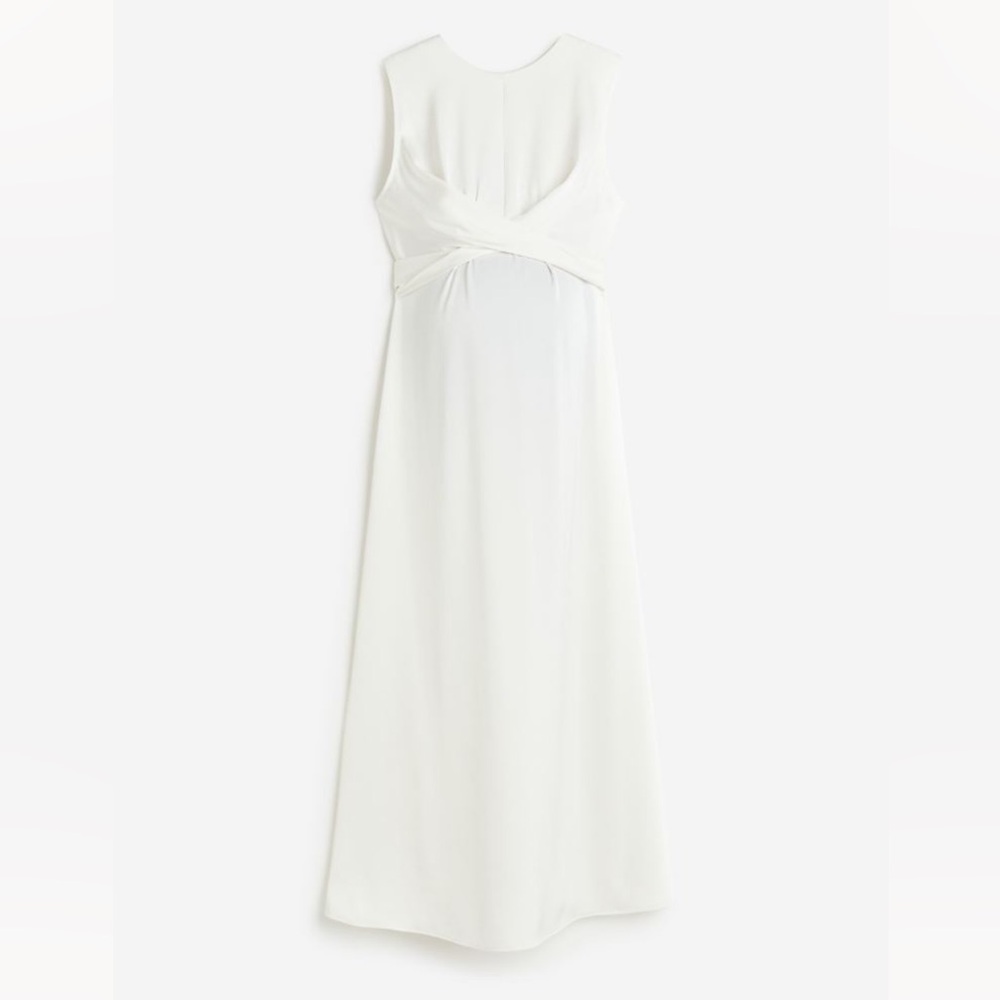 Sleeveless satin dress